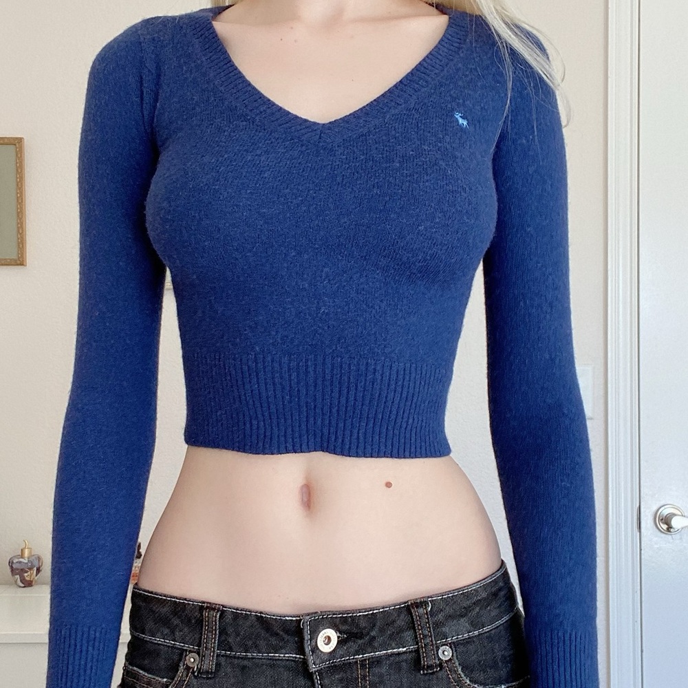 Y2k vintage Abercrombie and Fitch navy blue long sleeve sweater
